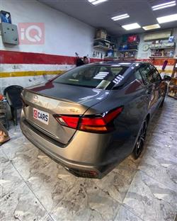 نيسان ألتيما